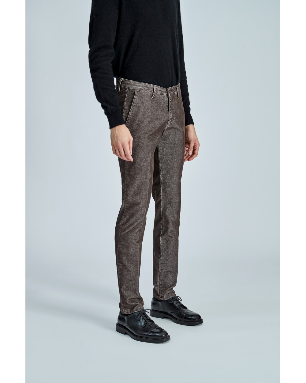 PANTELONE T910 222045 SLIM FIT 	IN VELLUTO...